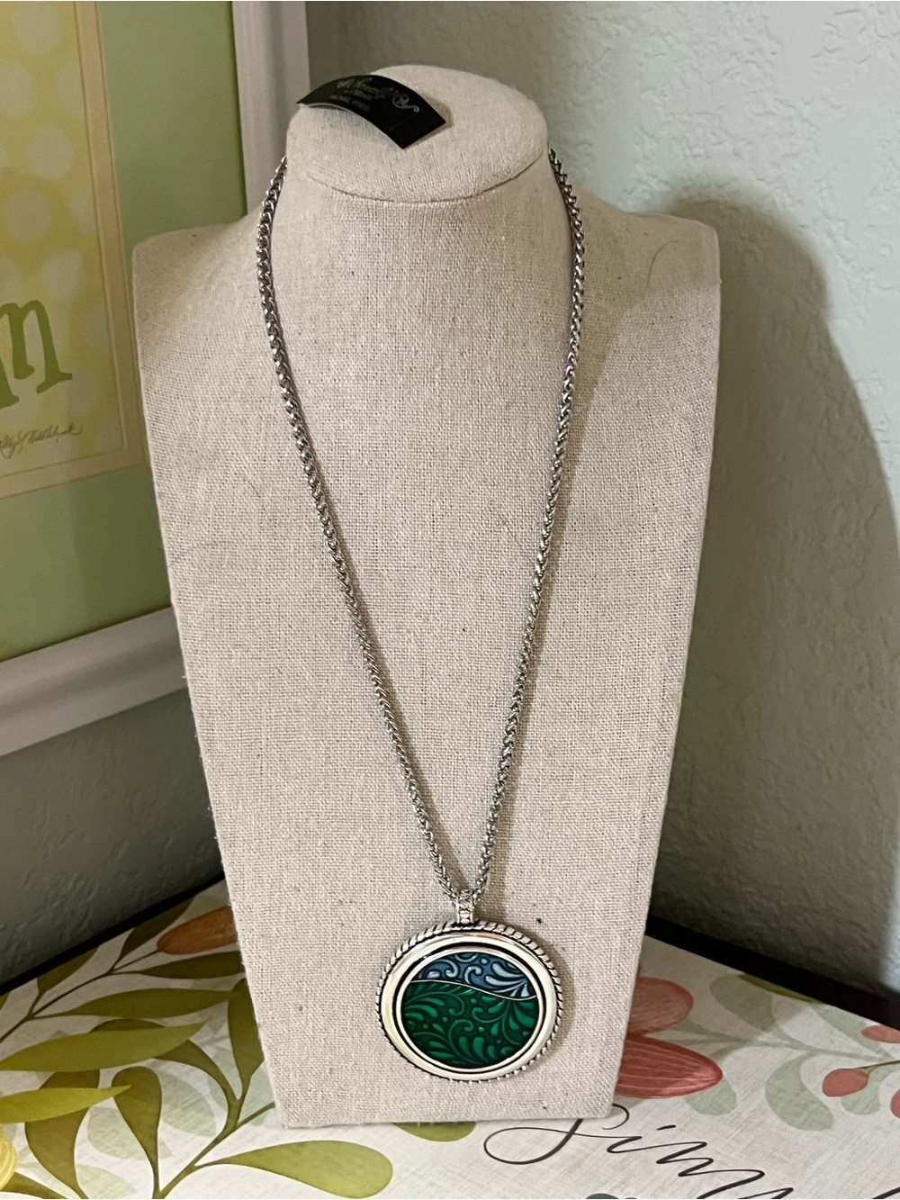 NWT Silver Necklace with Green and Blue Decorative Pendant #DILL1
